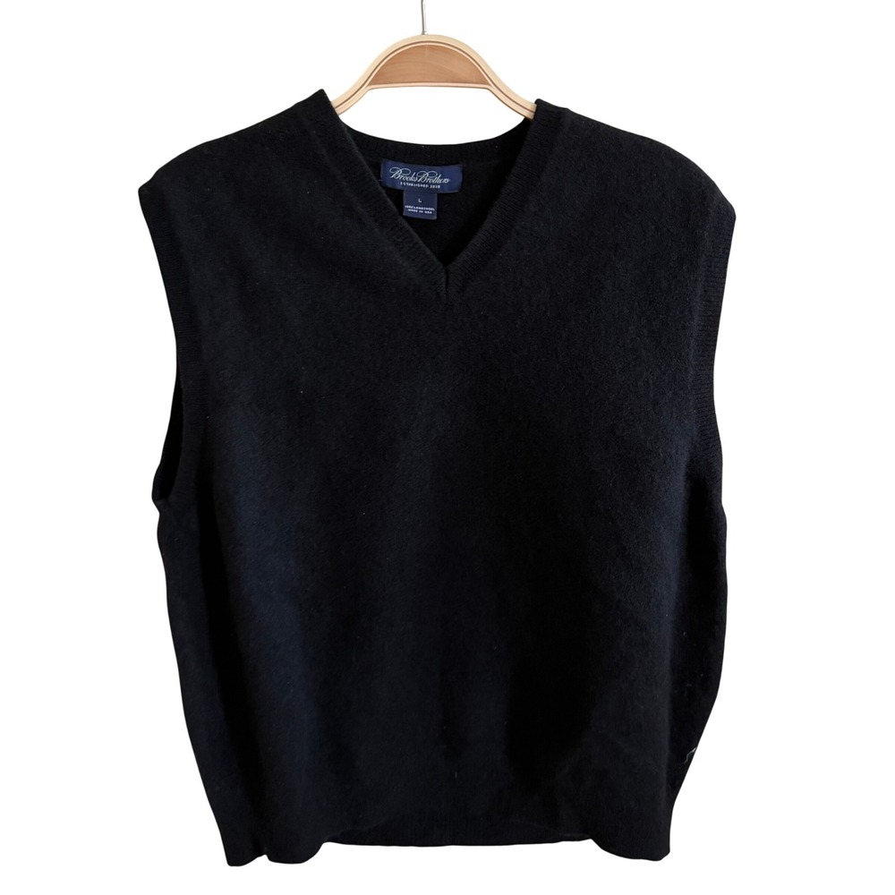 Brooks Brothers Mens Black 100% Lambswool V-Neck Sweater Vest Size L Made in USA